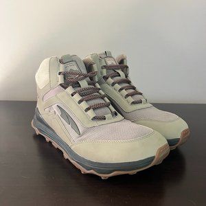 Altra Lone Peak Hiker - Size: 11M - Color: Khaki
